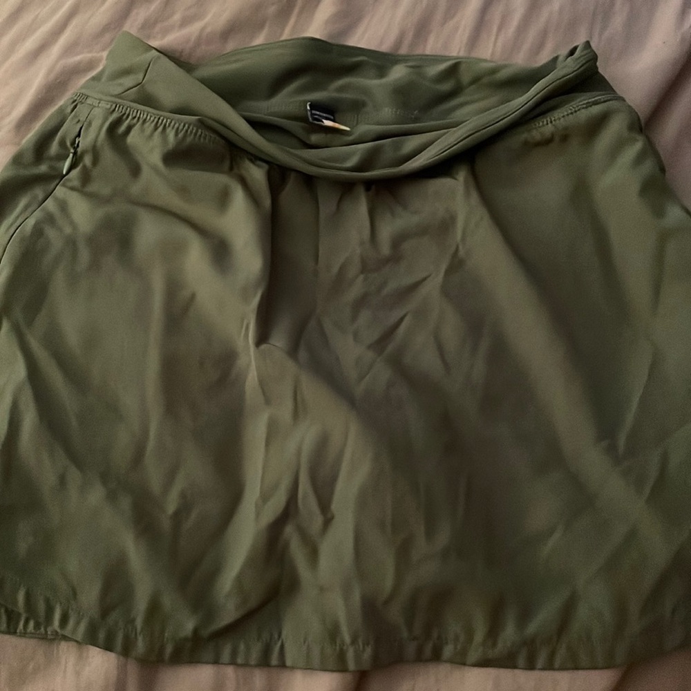 green tenis skirt